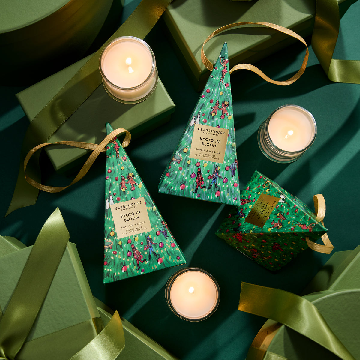 Kyoto In Bloom 30g Christmas Candle Bauble