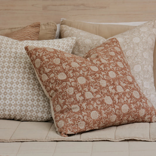 Neera Cushion | Rust Scallop