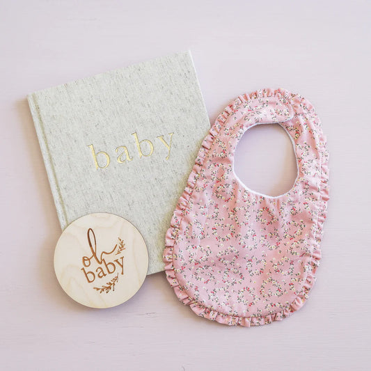 Ruffle Edge Bib | Posy Heart