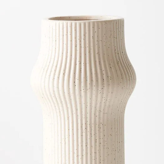 Gili Vase