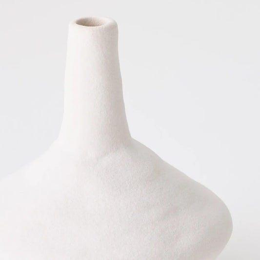 Aukia Vase