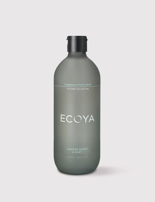 Fresh basil and matured blackberry are muddled with mint to make up this green-floral fragrance. Notes of peach and orange build a tropical fruity layer, creating a perfect bouquet for kitchen cleaning