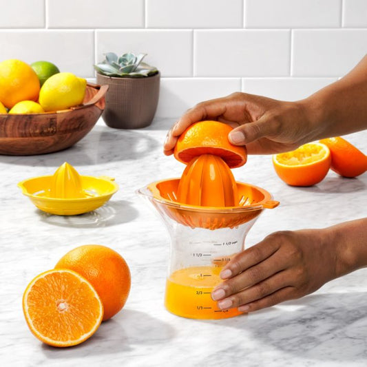 OXO Good Grips 2 in 1 Citrus Juicer