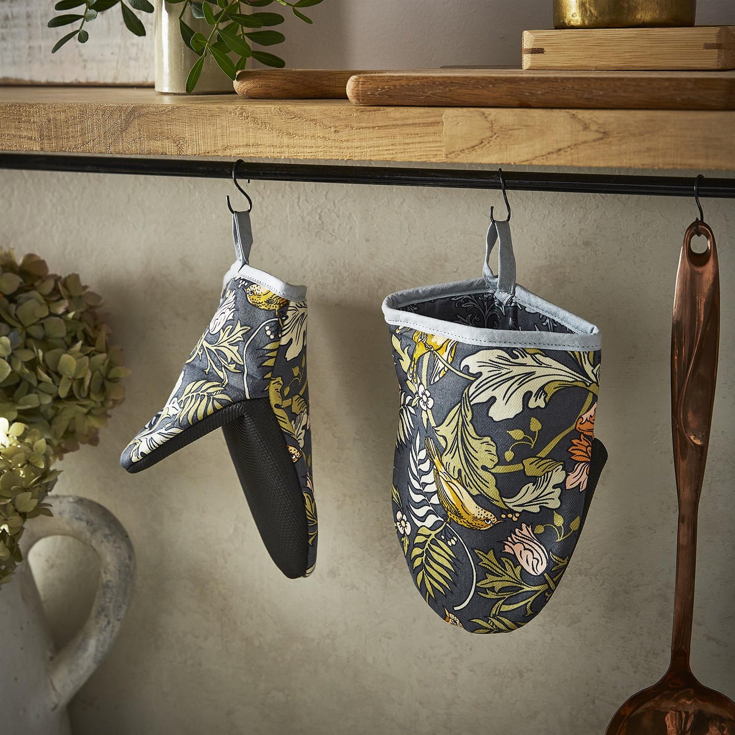 Finch & Flower Microwave Mitts