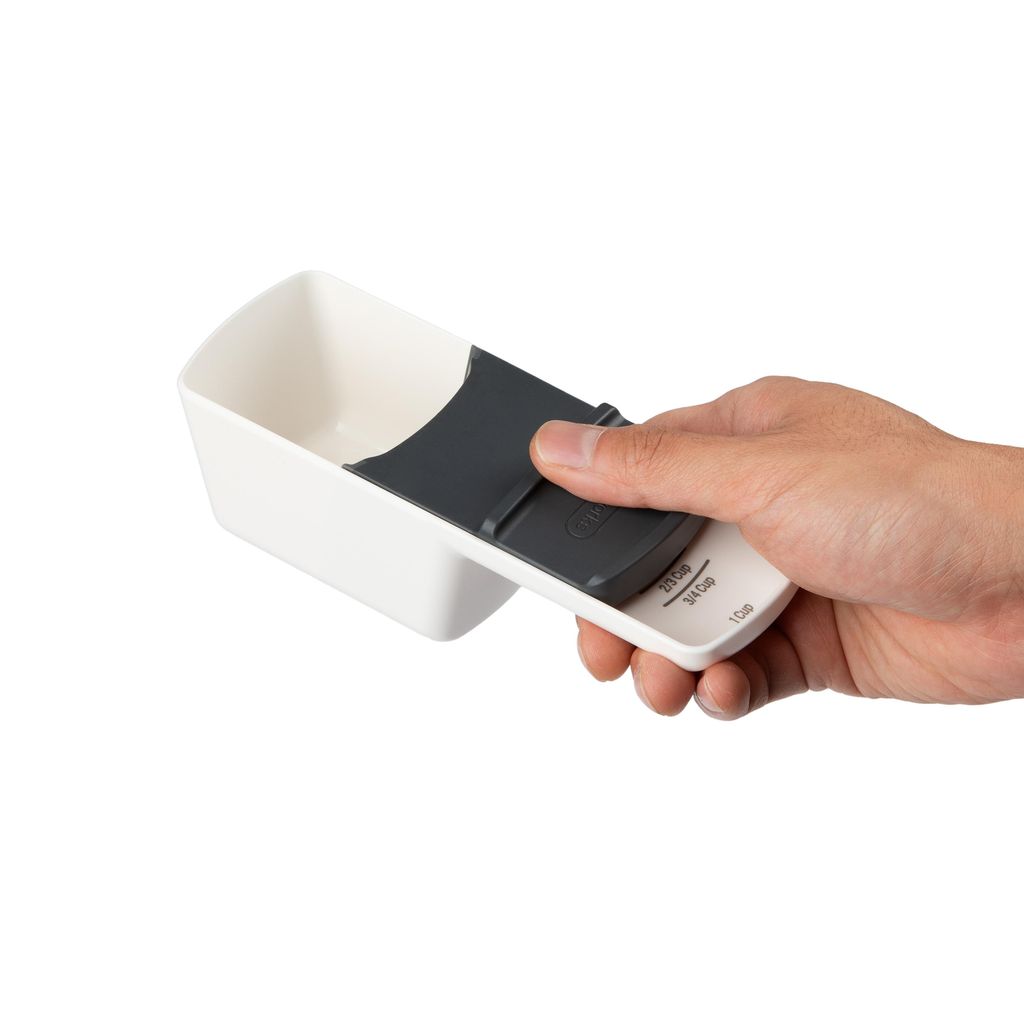 Adjustable Measuring Cup