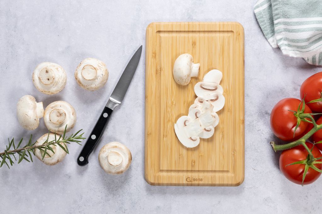 Bamboo Chopping Board - 25cm