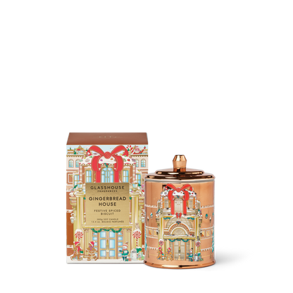 Gingerbread House 380g Candle