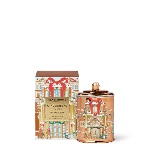 Gingerbread House 380g Candle