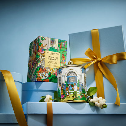 Under The Mistletoe 380g Candle