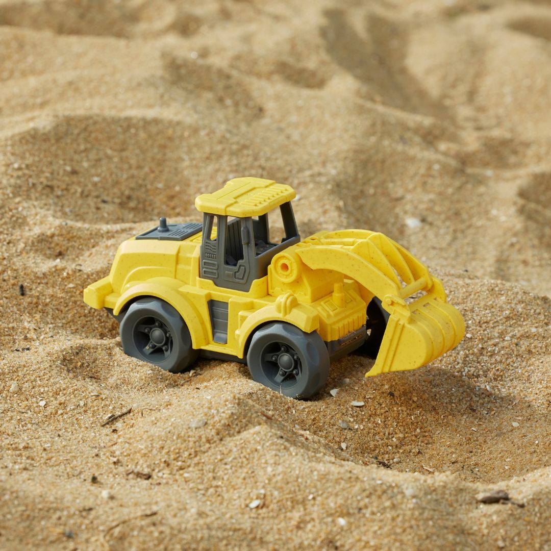 Bioplastic Excavator