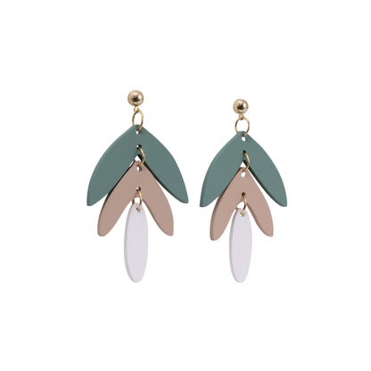 Kiki Earrings | Green Leaves