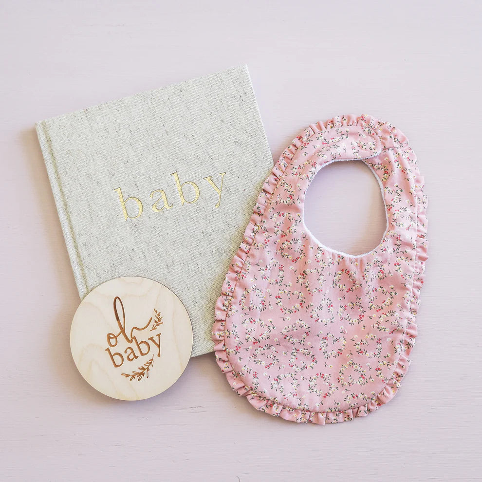 Ruffle Edge Bib | Posy Heart