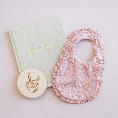Ruffle Edge Bib | Posy Heart