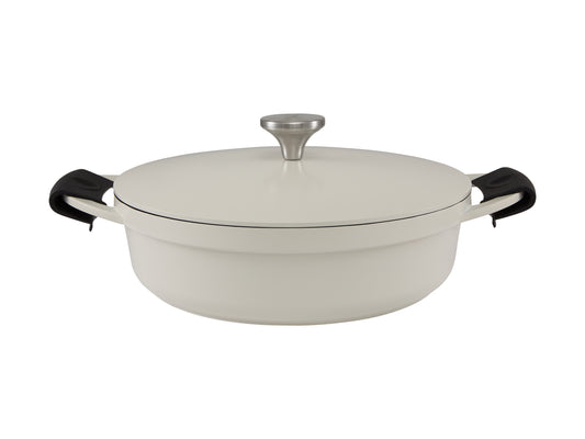Cast Lite Non Stick Shallow Casserole 28cm | 4.0lt Ecru