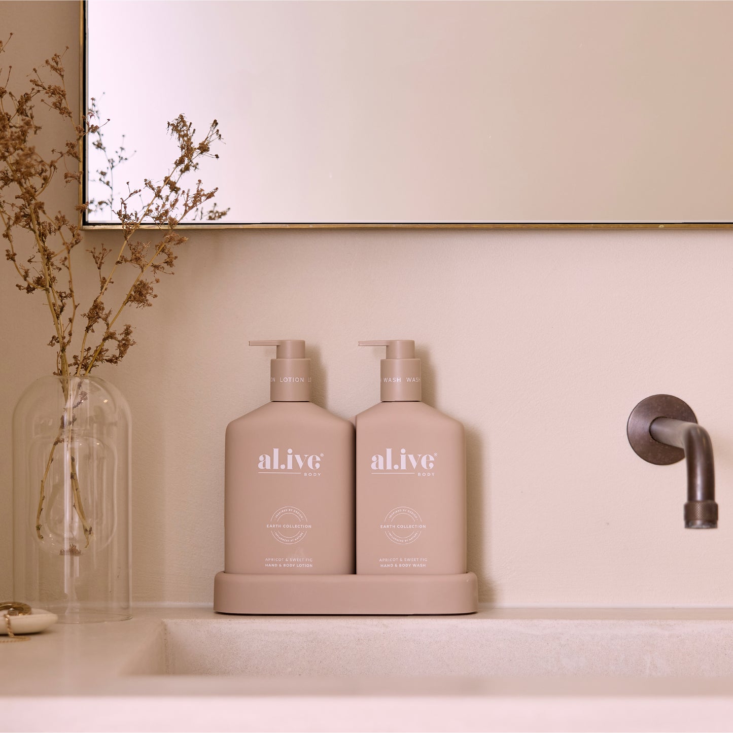 Wash & Lotion Duo + Tray - Apricot & Sweet Fig