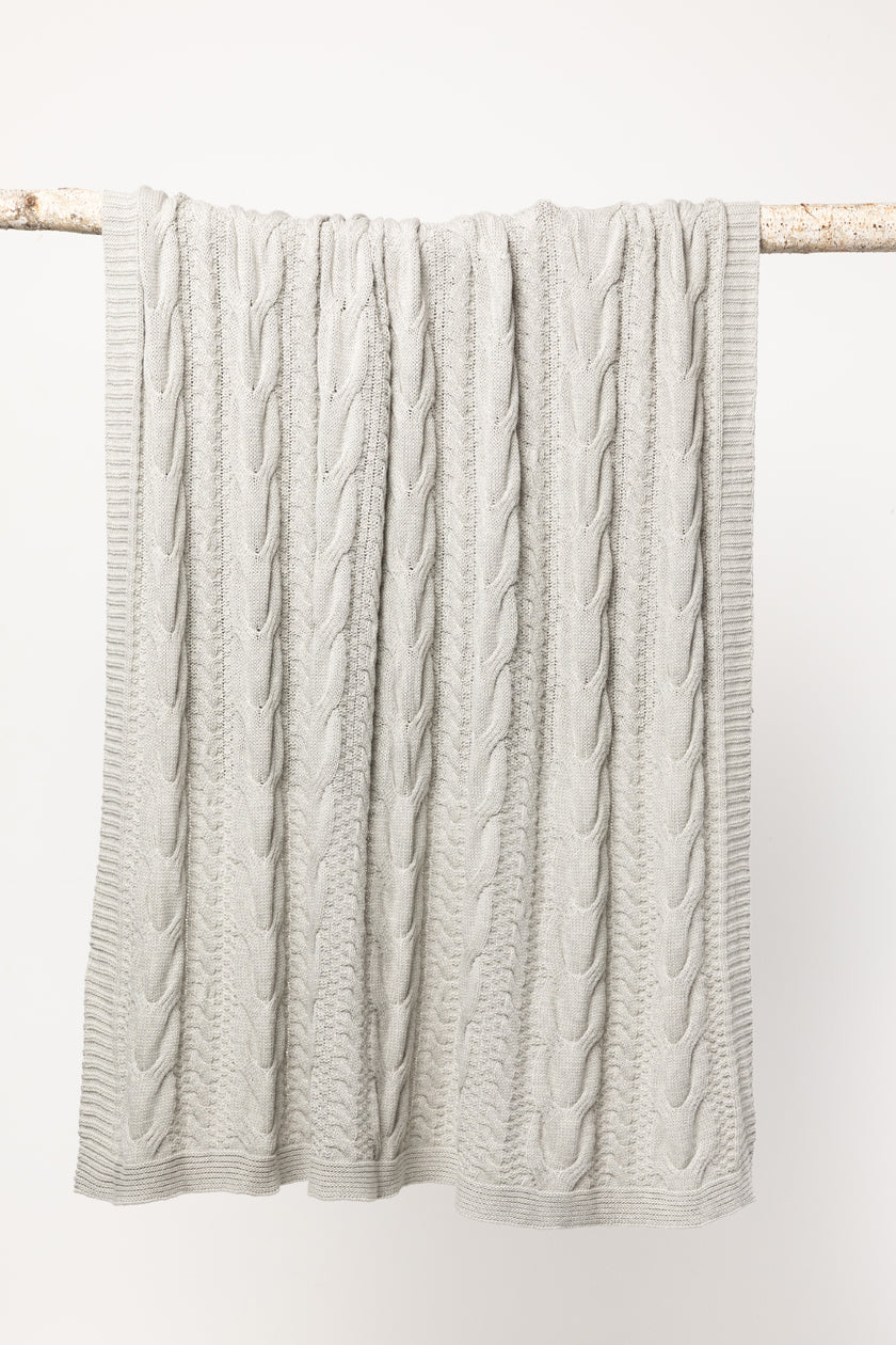 Cable Knit Throw Light Grey