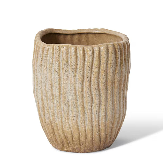 Jonas Vase