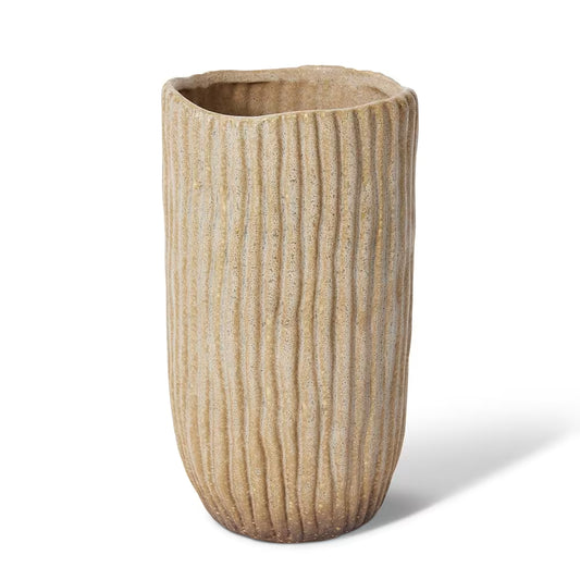 Jonas Vase