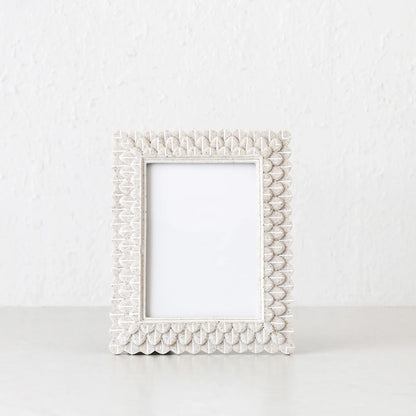 Wategos Sandstone Frame