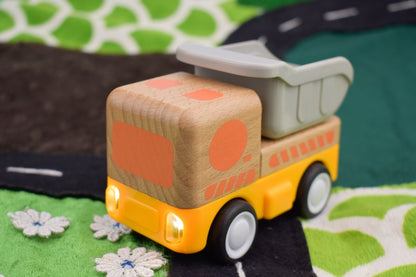 Wooden Friction Dump Truck with Sound & Light
