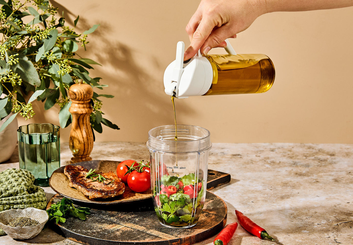 Oileroo Lite | White + Plastic Bottle