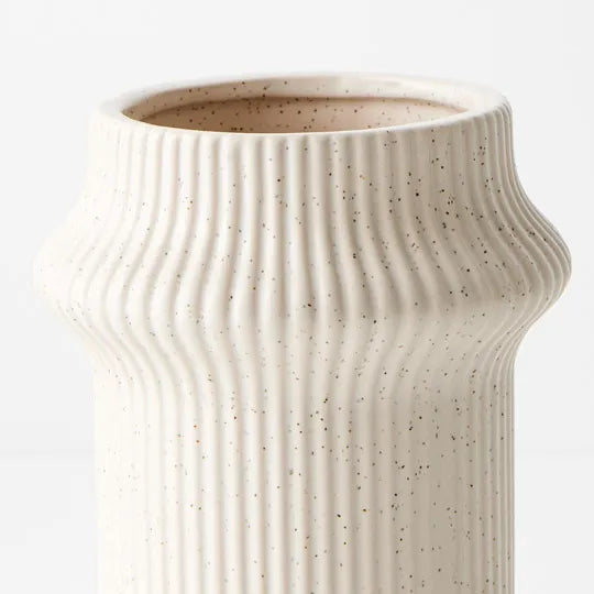 Gili Vase