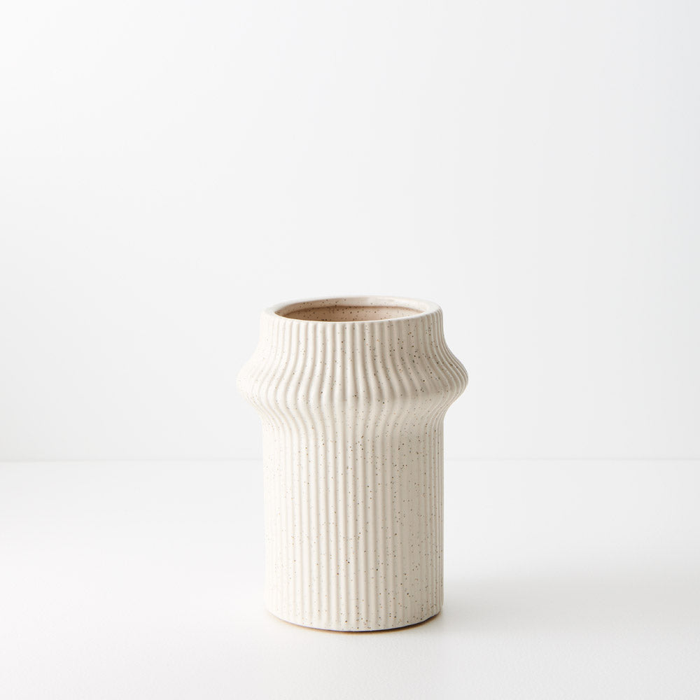 Gili Vase