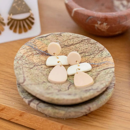 Kiki Earrings | Beige Morph Drops