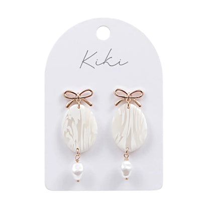 Kiki Earrings | Pearl Bow