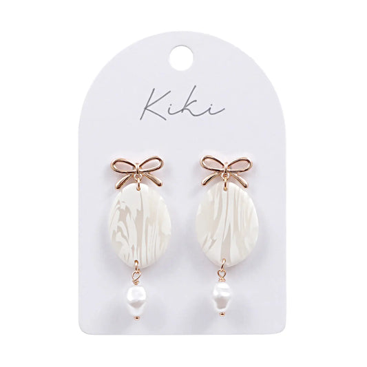 Kiki Earrings | Pearl Bow