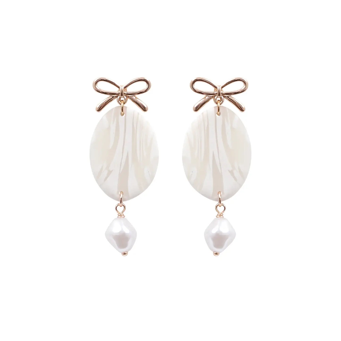 Kiki Earrings | Pearl Bow