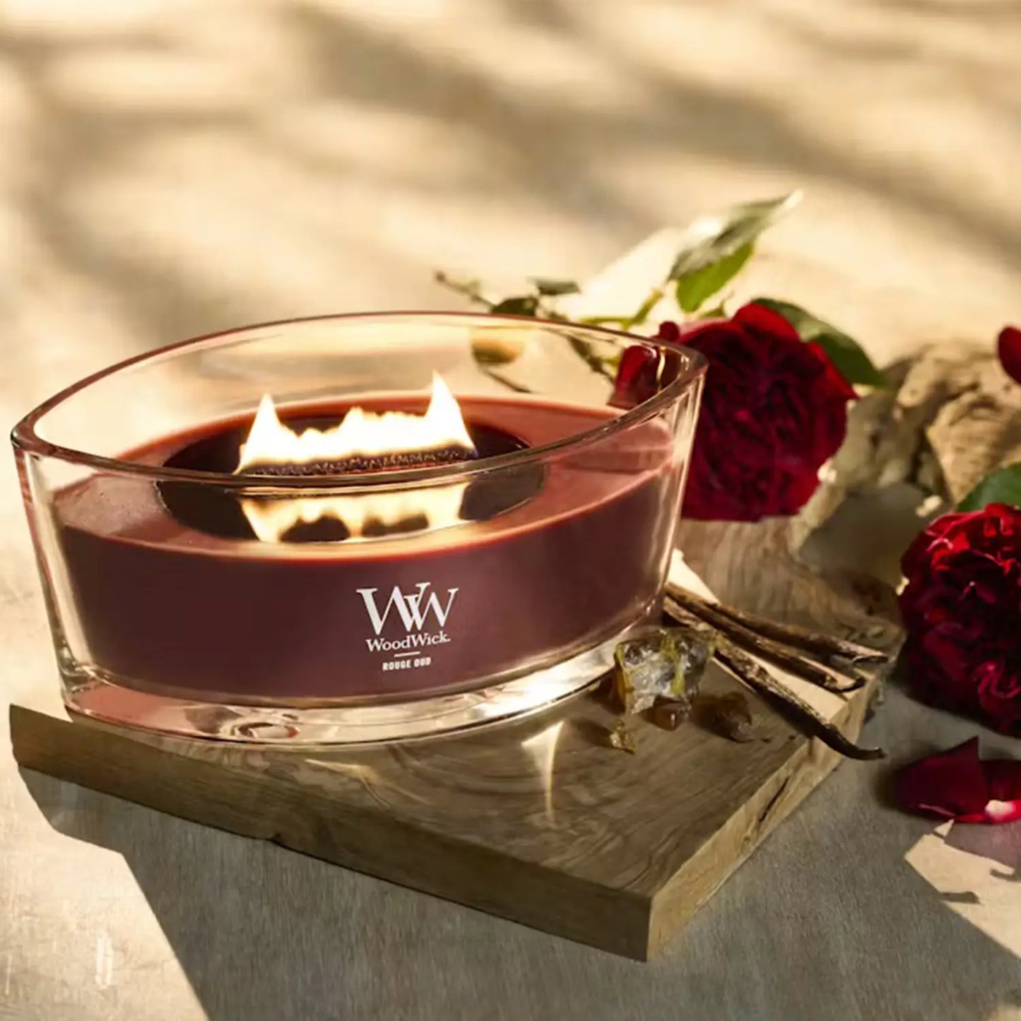 Rouge Oud Ellipse Candle