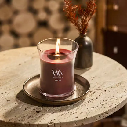 Rouge Oud Medium Candle